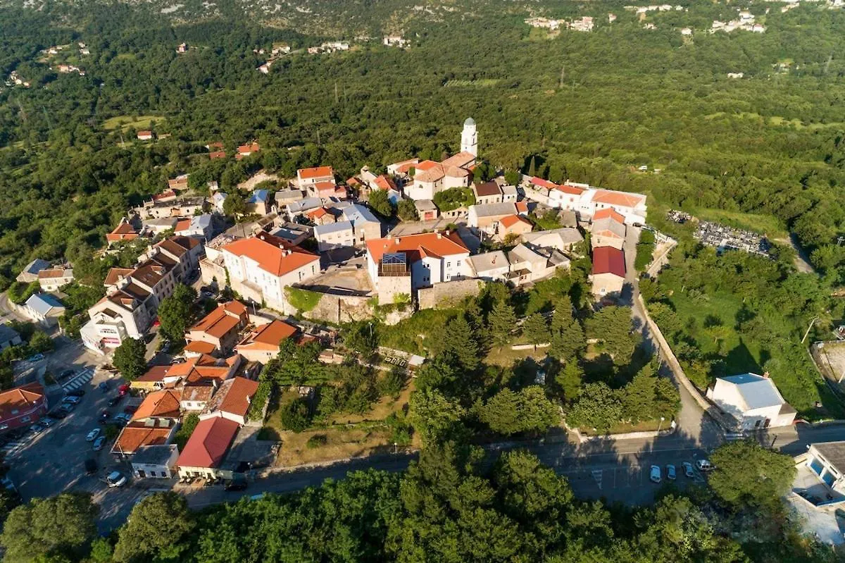 Villa George In Bribir Bribir  Croatia